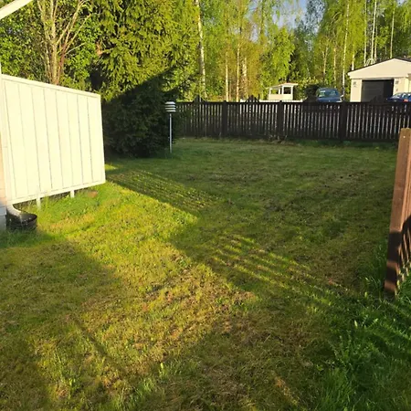 Nelioinen: Spacious Townhouse With Sauna And Modern Amenities Holiday home