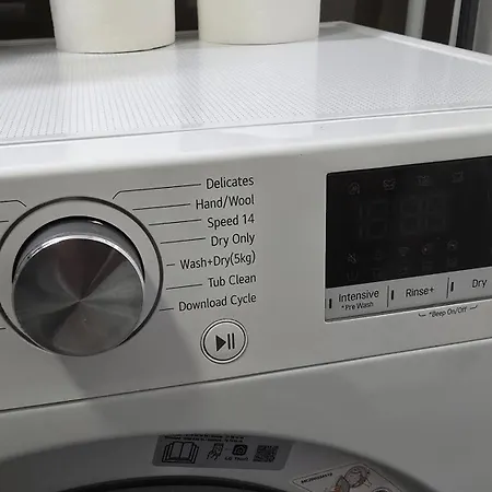 Prázdninový dům 55 Nelioeinen Tilava Rivitalokaksio, 1-4hloe, Taeydellinen Keittioe, Uudet Kodinkoneet, Laadukas Sauna, Tv, Netflix, Wifi, Kuivaava Pyykinpesukone, Itsekirjautuminen 24h, Avainsaeiloeboxi Koodilla Seinäjoki