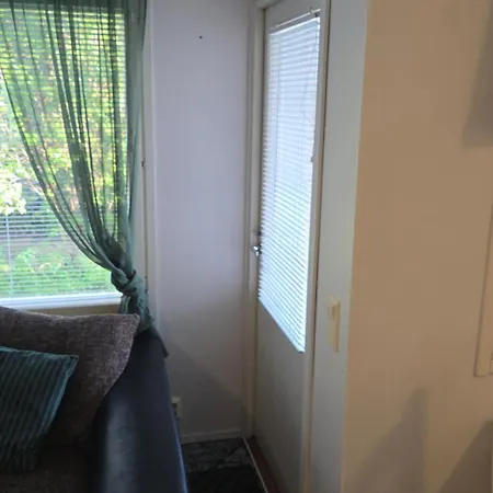 Nelioinen: Spacious Townhouse With Sauna And Modern Amenities *